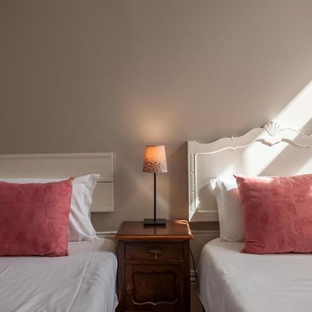 Being Porto Hostel Bagian luar foto